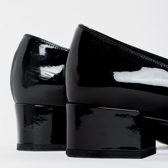 SOLD Saint Laurent Patent Leather Black & White Tassel Loafers - Picture 8 of 9